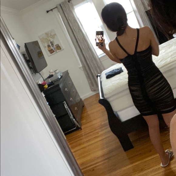 Sold ❣️ BCBG Ruched Fitted Dress - Picture 4 of 7